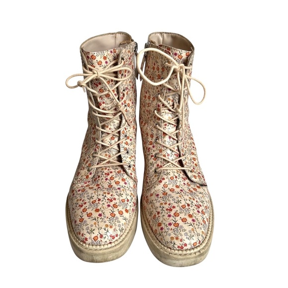 Schutz McKenzie Floral Print Leather Combat Boot Natural Cream Lace Up 9.5 Women - Picture 2 of 8